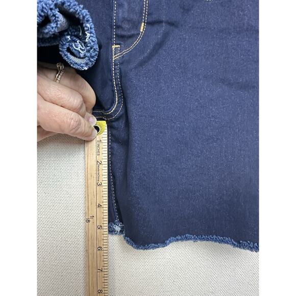 Levi's Women's Dark Wash Blue Denim Cutoff Stretch Shorts Size 28 Button Fly - Picture 9 of 12